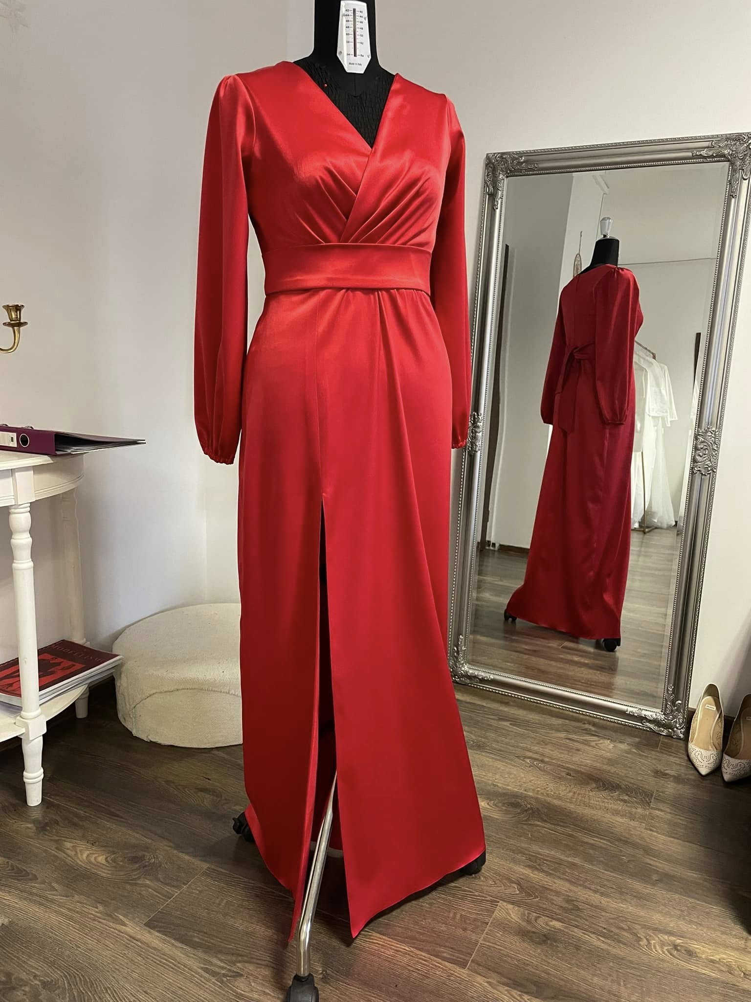 Rochie realizată în atelierul Lilla Vogue - model 3