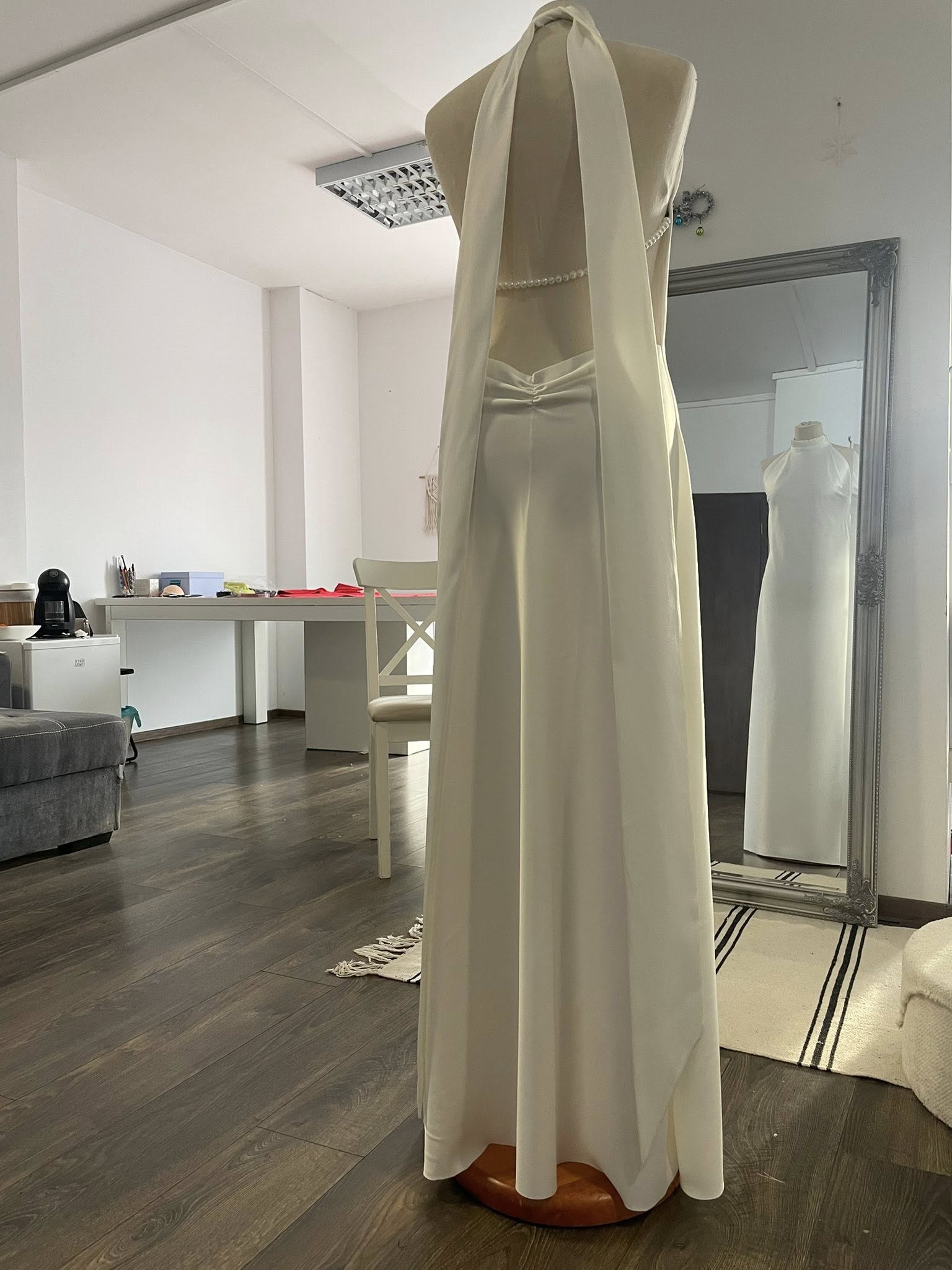 Rochie de mireasă cusută manual la comandă în atelierul Lilla Vogue din Dumbrăvița